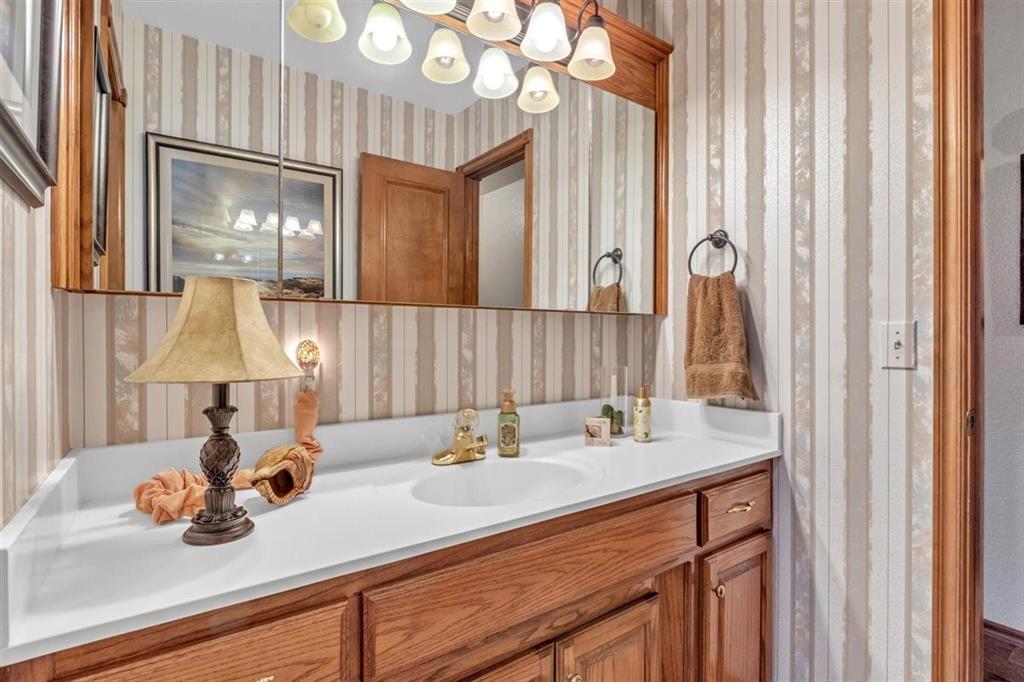 15601 Arbuckle Heights