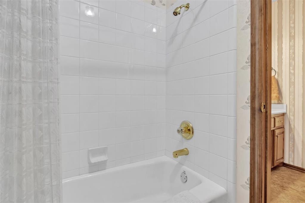 15601 Arbuckle Heights