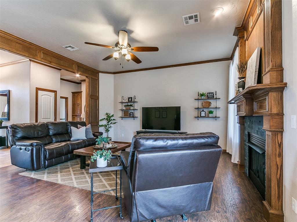 2412 County Road 1198