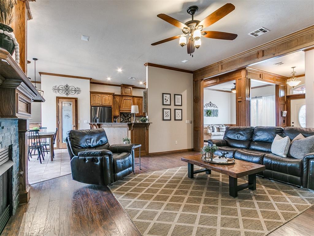 2412 County Road 1198