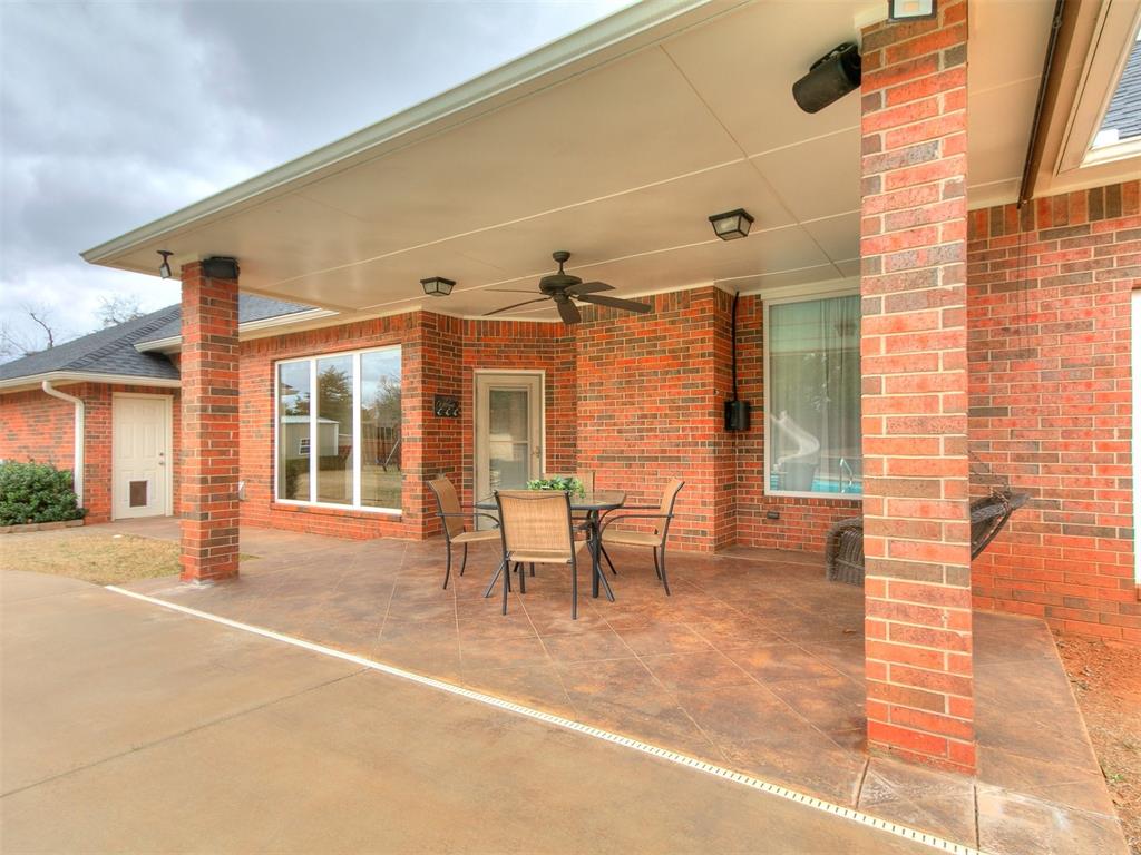 2412 County Road 1198