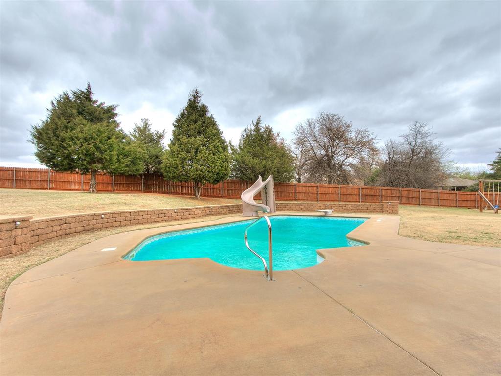 2412 County Road 1198