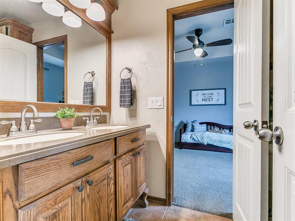 2412 County Road 1198