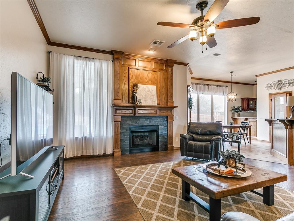 2412 County Road 1198