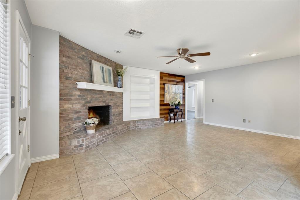 709 Pepperdine Avenue