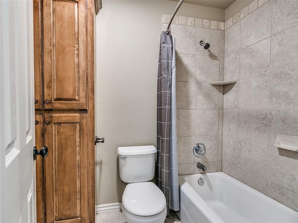 1517 Briar Meade Circle