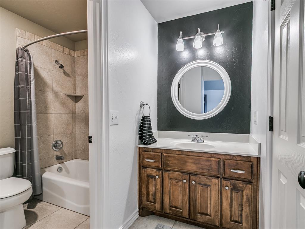 1517 Briar Meade Circle