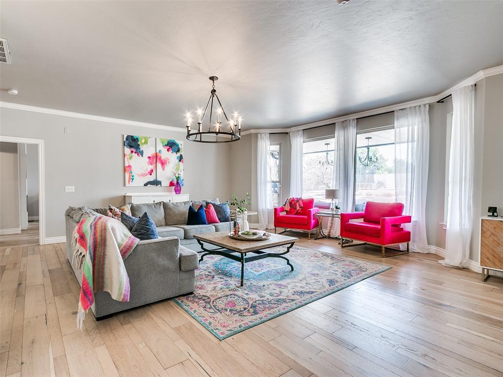 1517 Briar Meade Circle