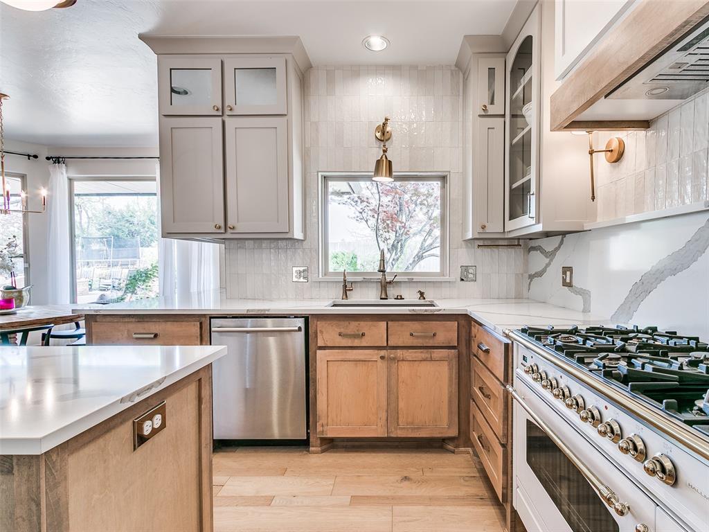 1517 Briar Meade Circle