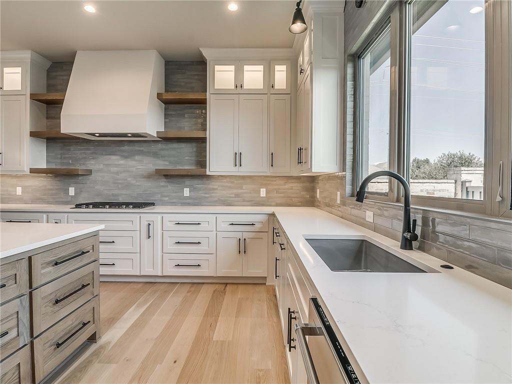 16424 Burgundy East Drive