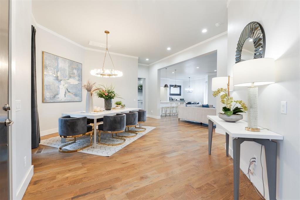 1009 Falls Bridge Court