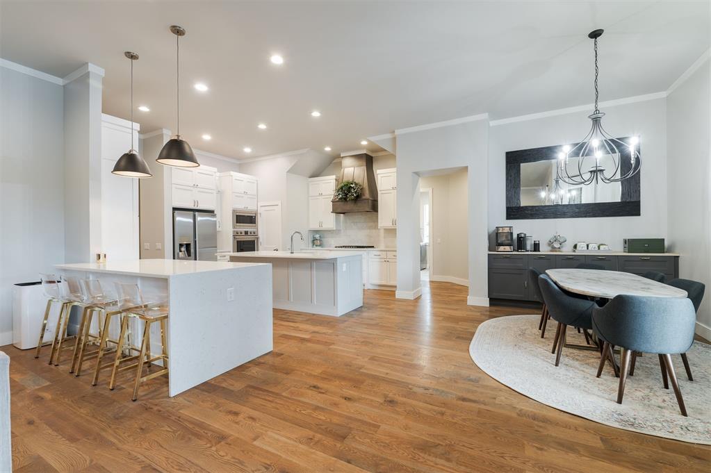 1009 Falls Bridge Court