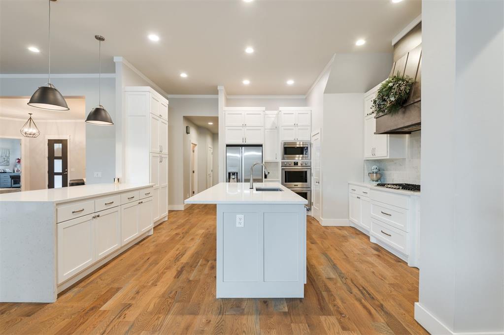 1009 Falls Bridge Court