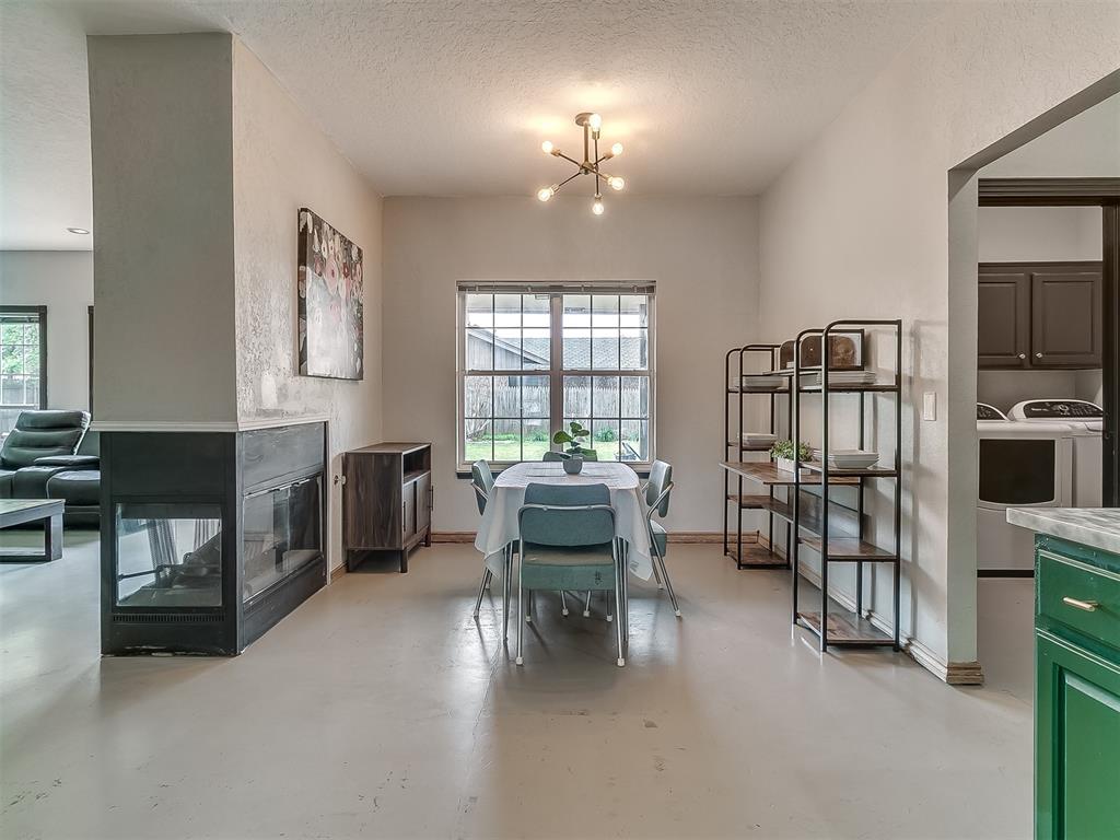 7012 NW 100th Street
