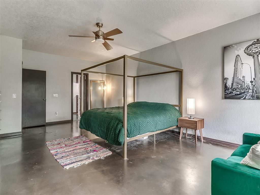 7012 NW 100th Street