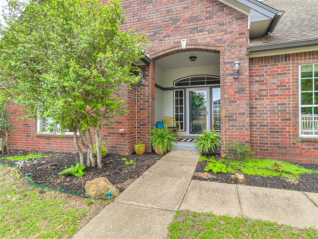7012 NW 100th Street
