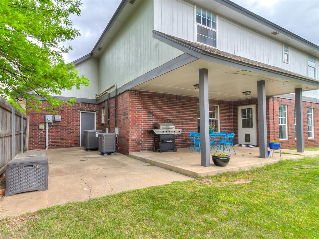 7012 NW 100th Street