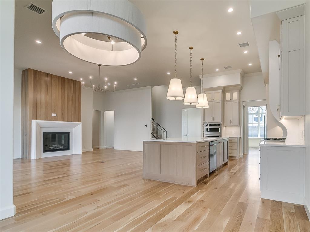 6105 NW 147th Terrace