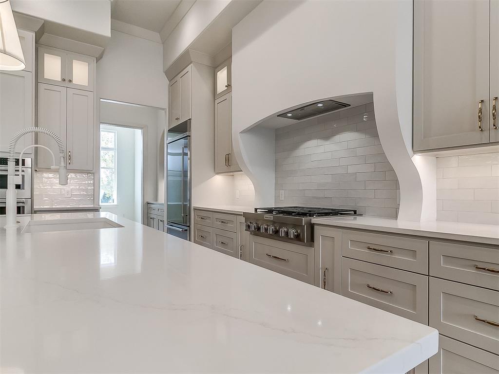 6105 NW 147th Terrace