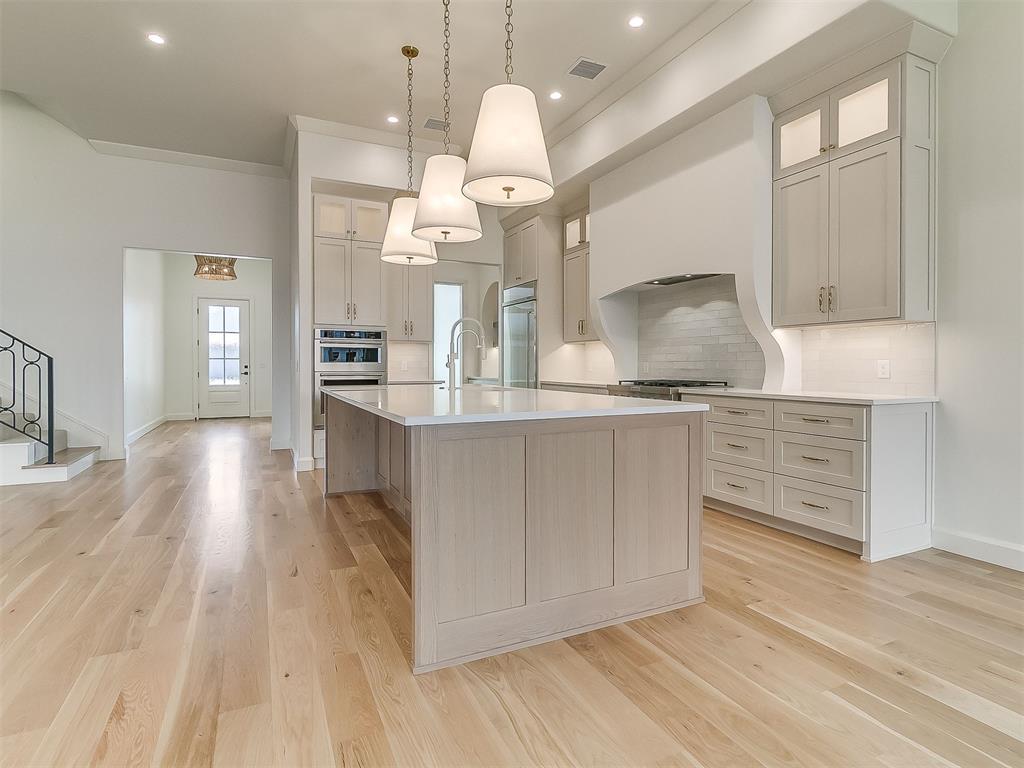 6105 NW 147th Terrace