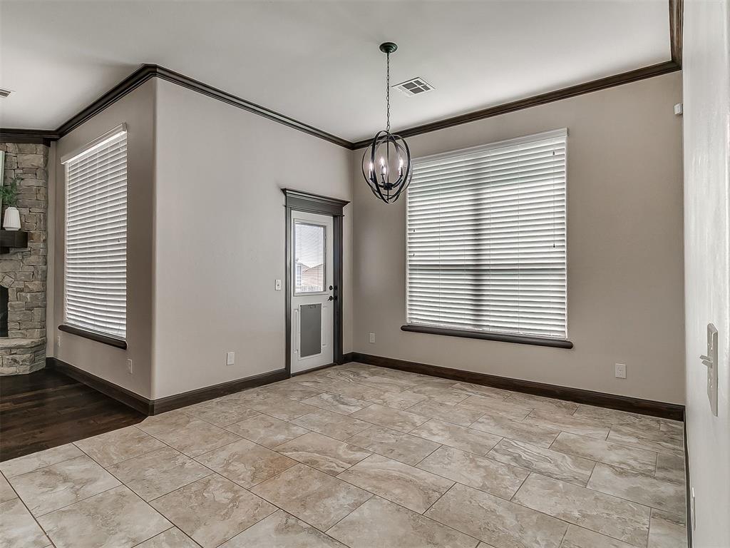 1216 N Wisteria Terrace