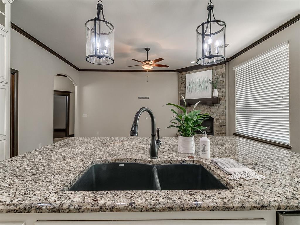 1216 N Wisteria Terrace