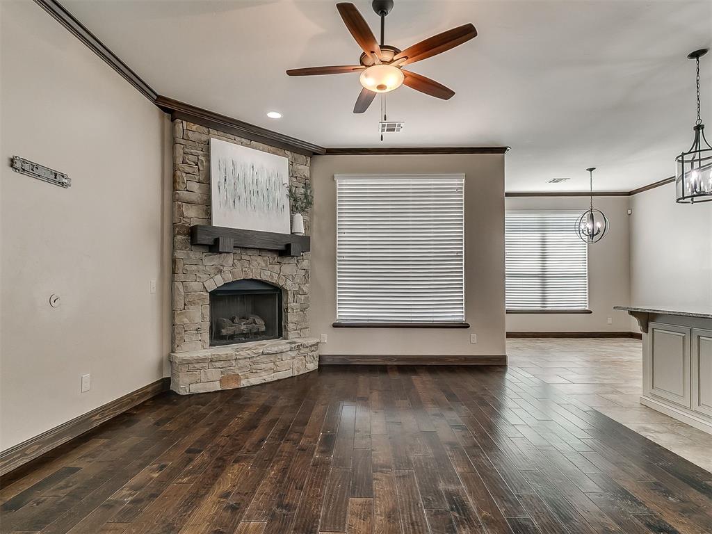 1216 N Wisteria Terrace