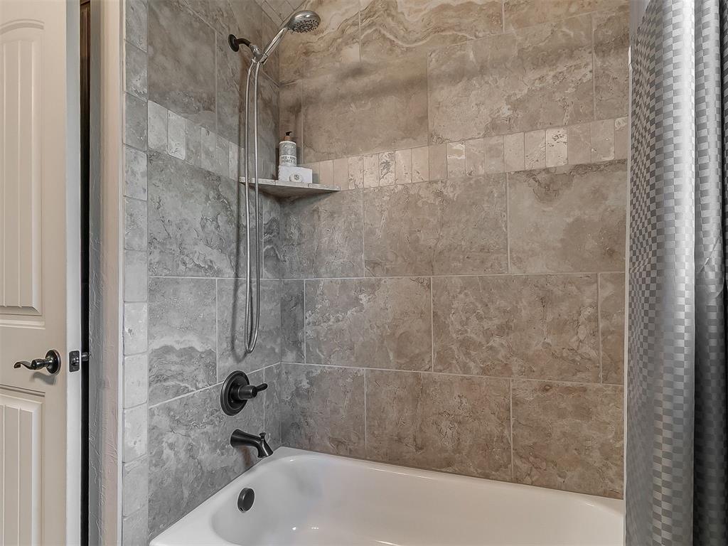 1216 N Wisteria Terrace