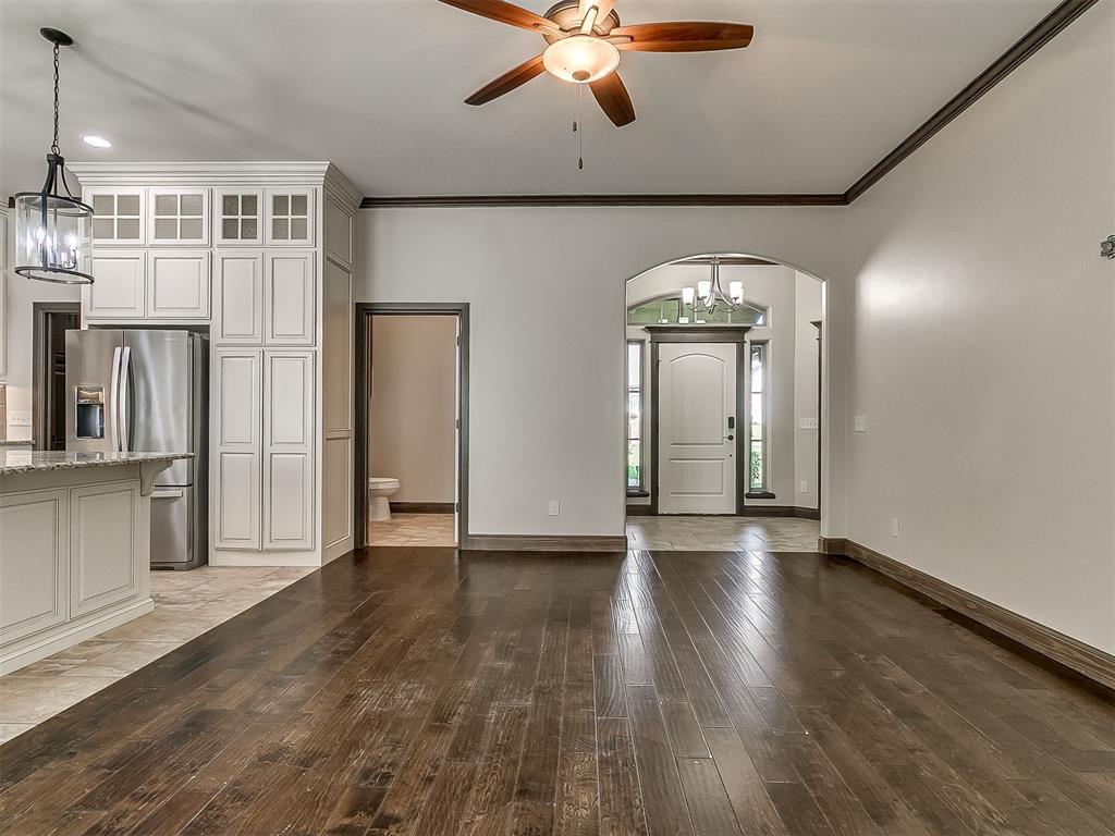 1216 N Wisteria Terrace