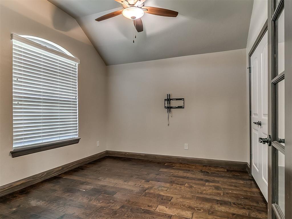 1216 N Wisteria Terrace
