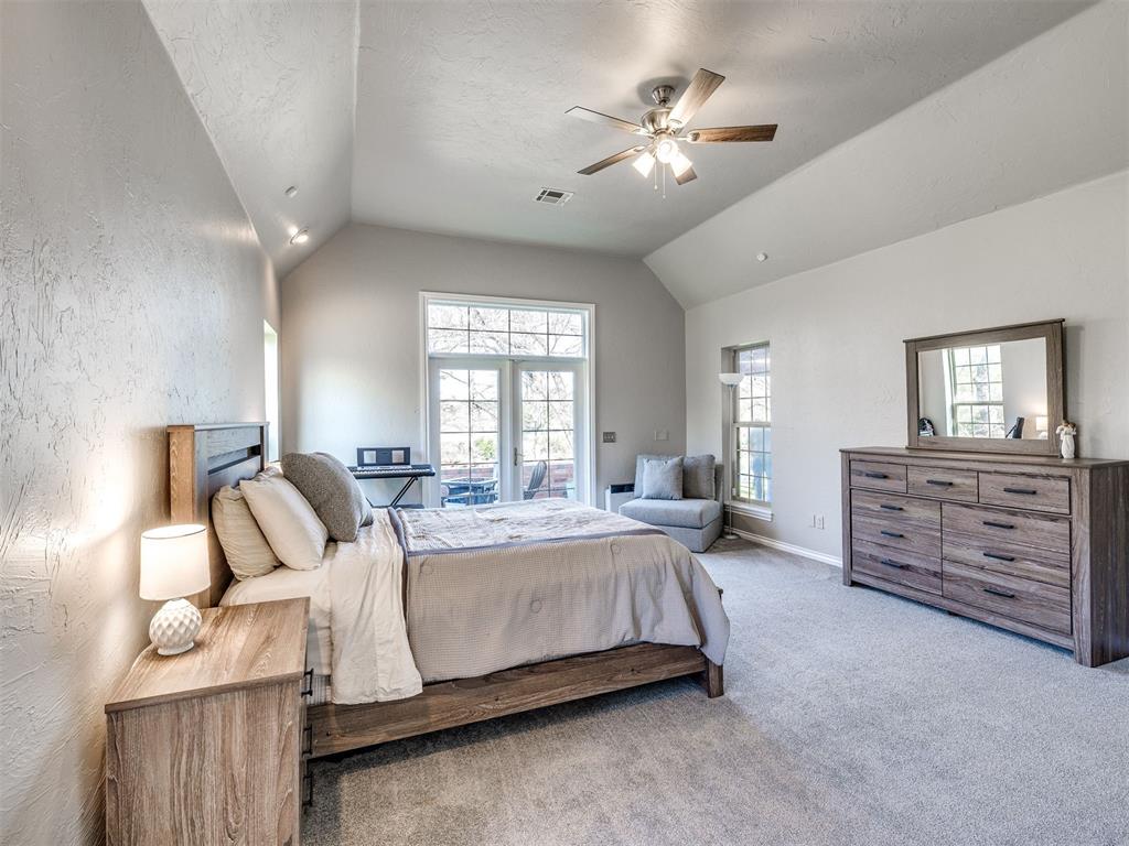 5809 W Waterloo Road