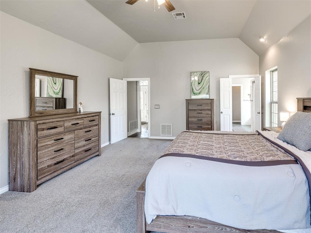 5809 W Waterloo Road