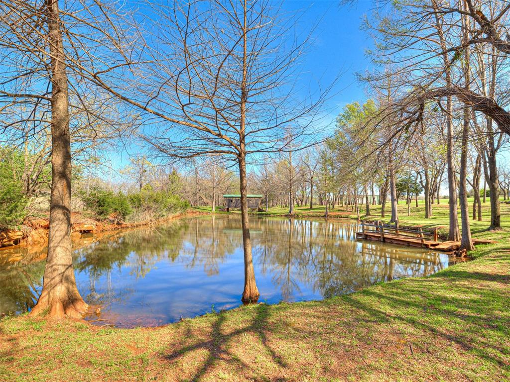 5809 W Waterloo Road