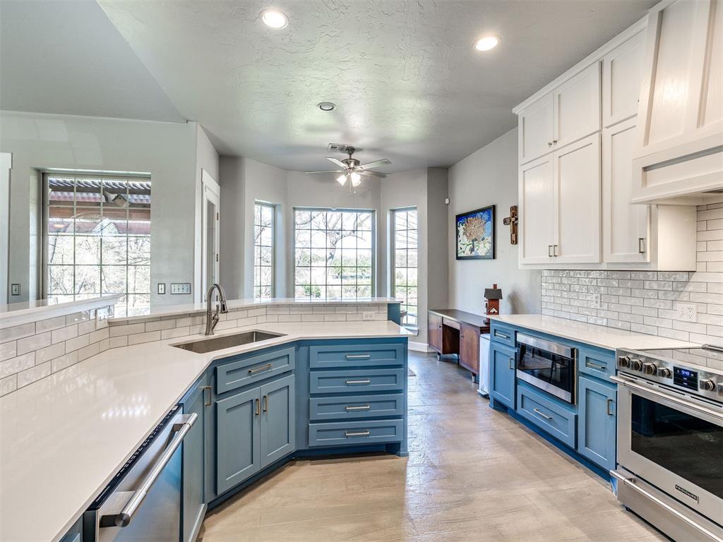 5809 W Waterloo Road