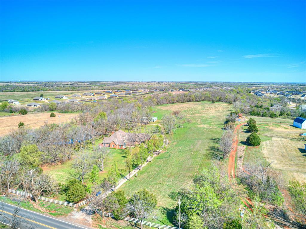 5809 W Waterloo Road