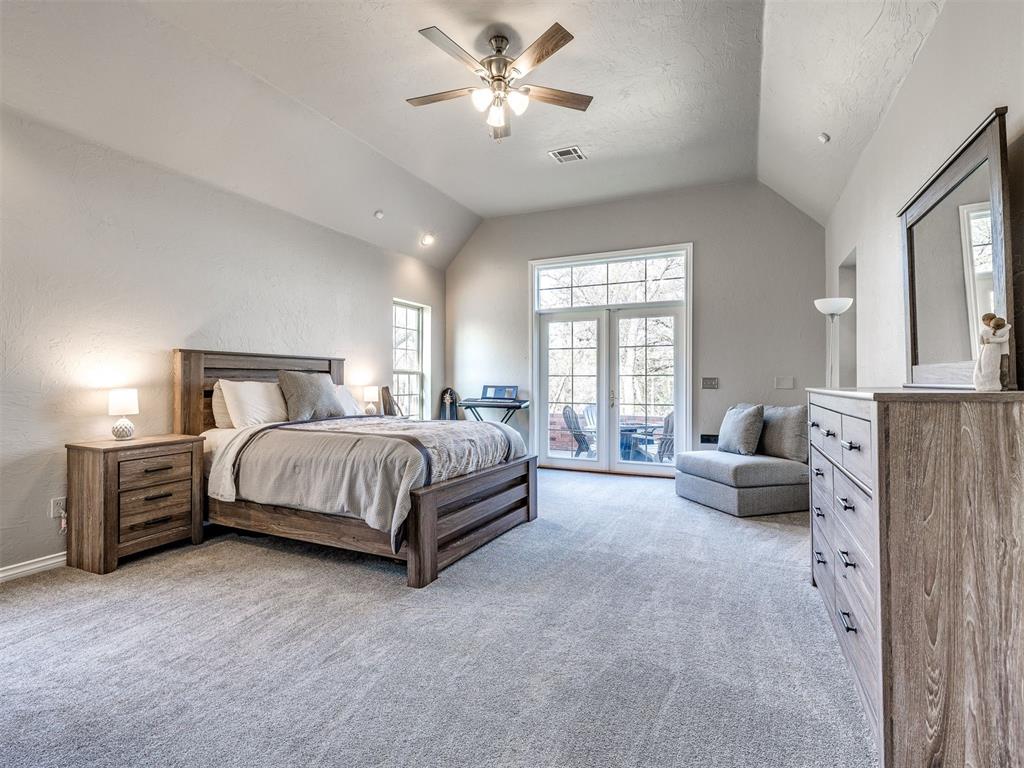 5809 W Waterloo Road