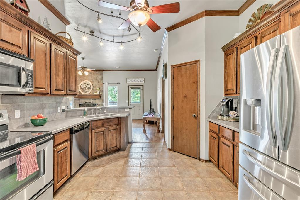 8701 Long Spur Trail