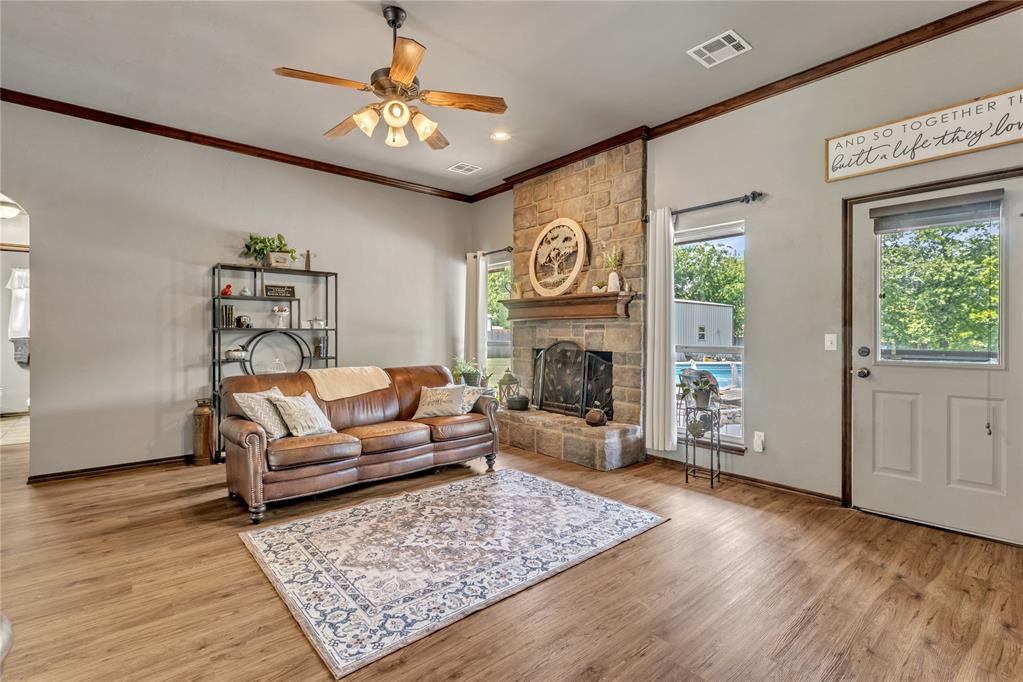 8701 Long Spur Trail