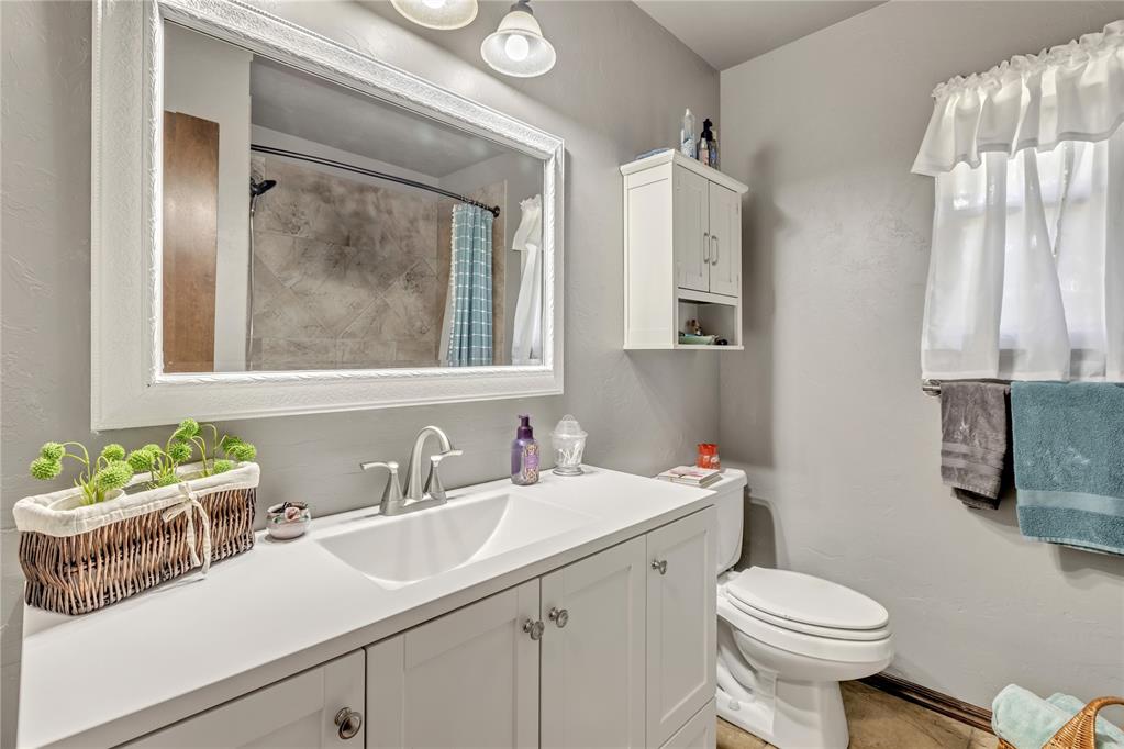 8701 Long Spur Trail