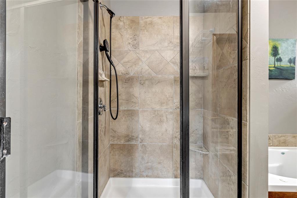 8701 Long Spur Trail