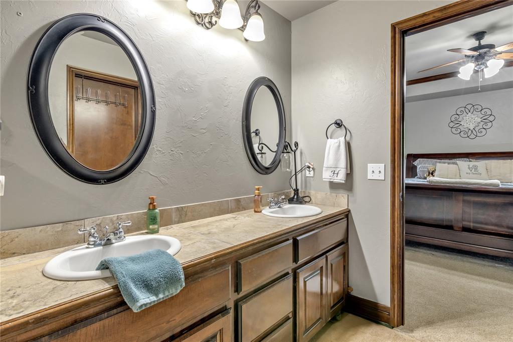 8701 Long Spur Trail