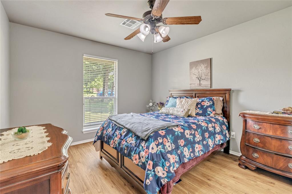 8701 Long Spur Trail