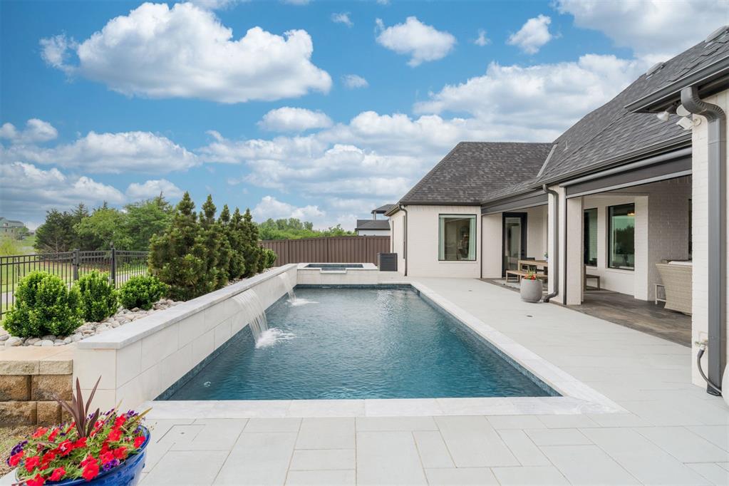 15012 Annecy Boulevard