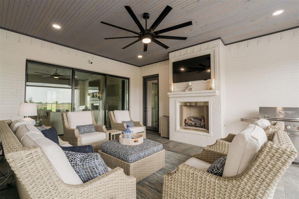 15012 Annecy Boulevard