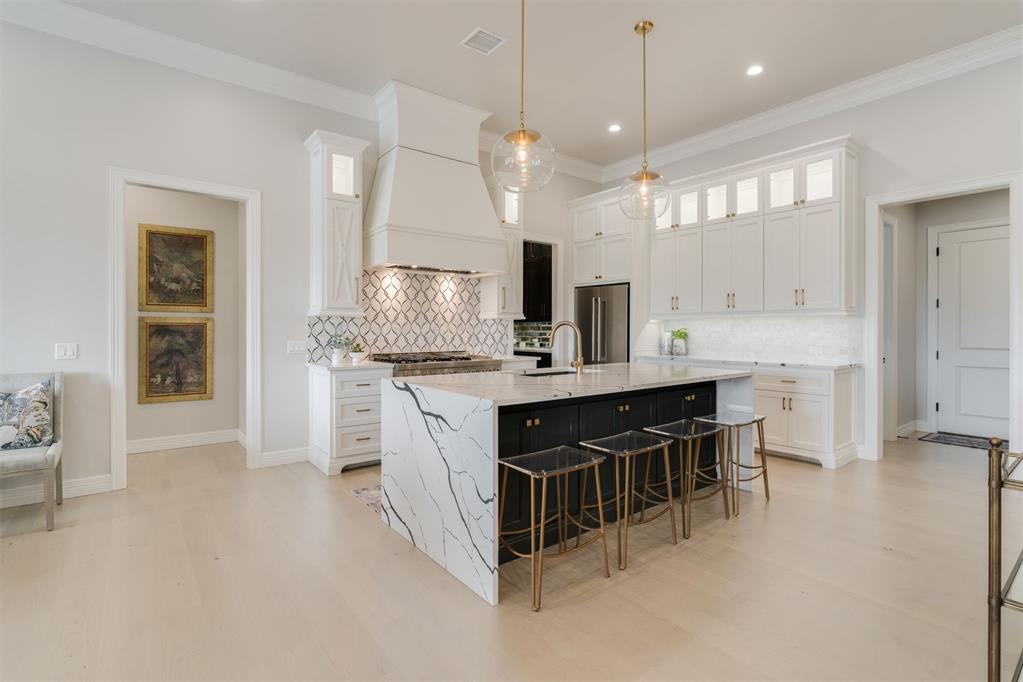 15012 Annecy Boulevard