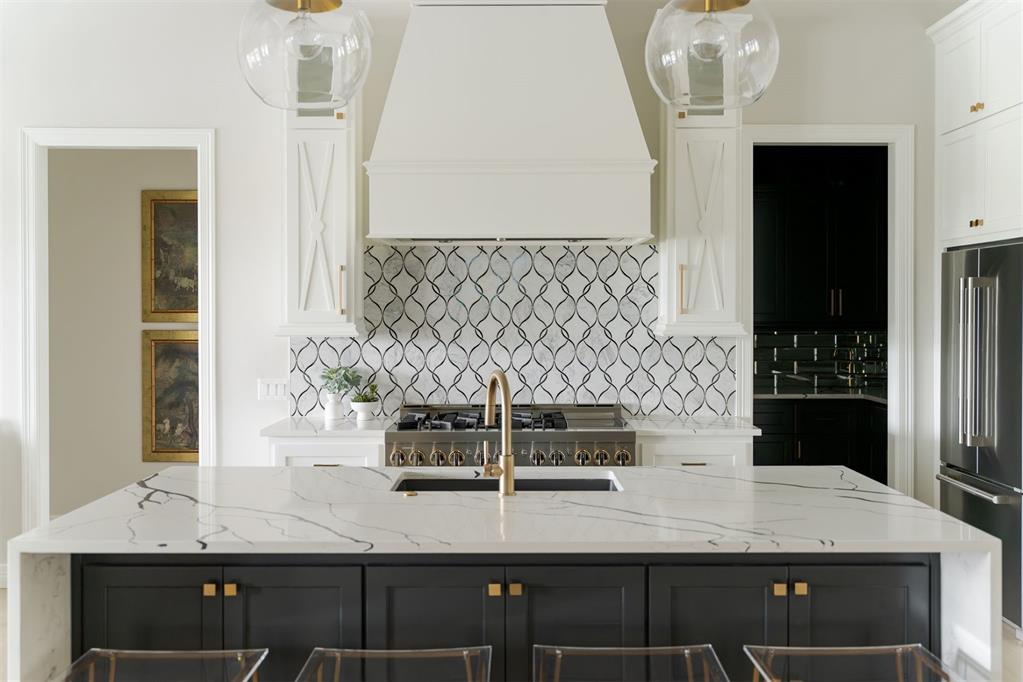 15012 Annecy Boulevard