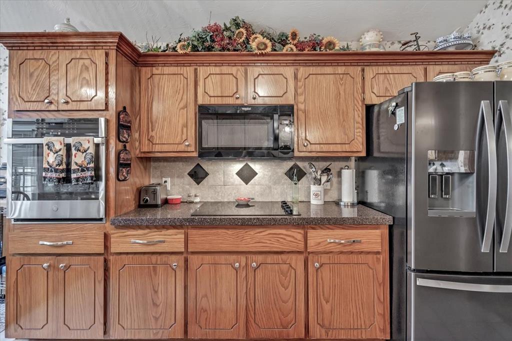 621 Bluegrass Lane