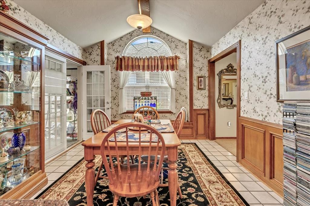 621 Bluegrass Lane