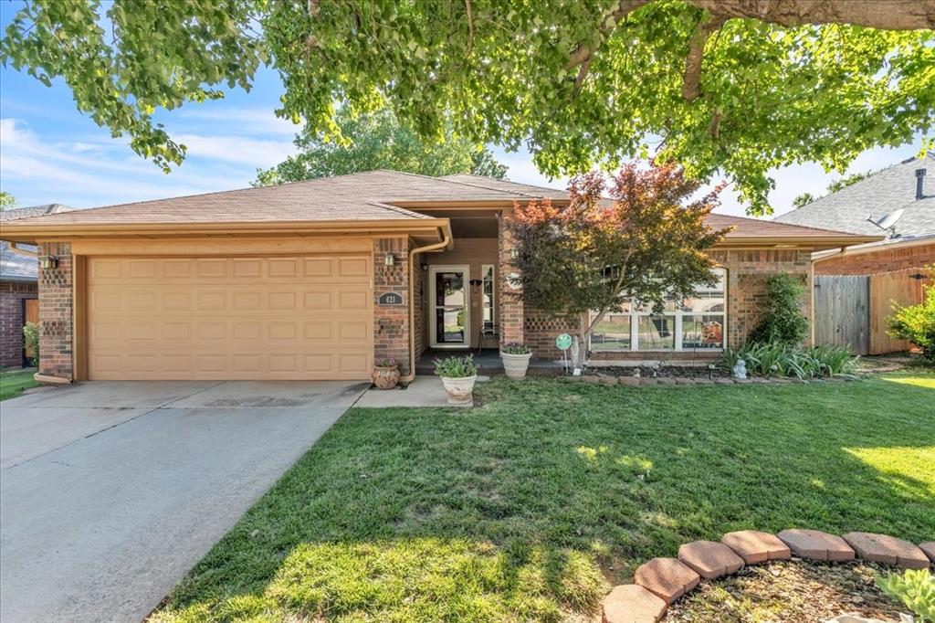 621 Bluegrass Lane