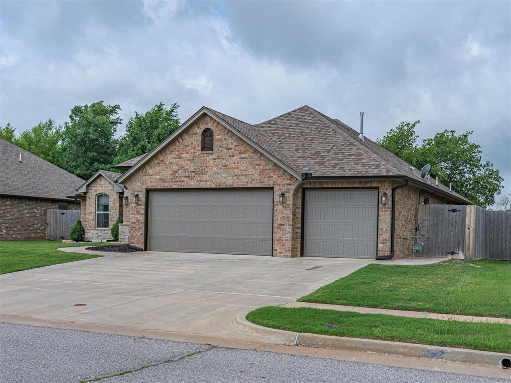 2145 Sycamore Creek Avenue